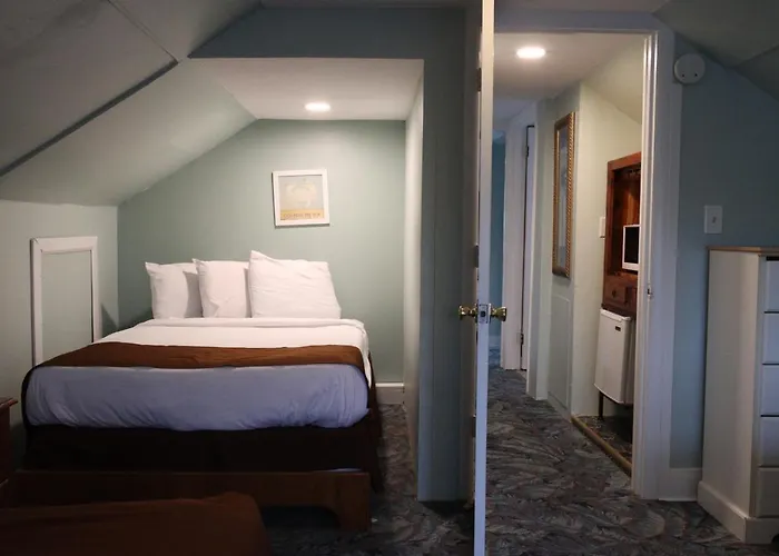 The Burgundy And 2* Ocean City